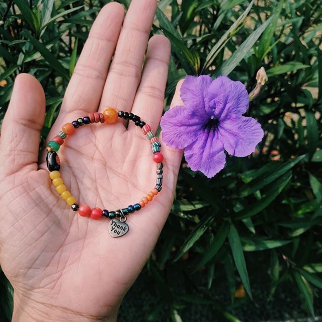 Gelang Etnik dari manik Dayak, manik Toraja, manik Batu