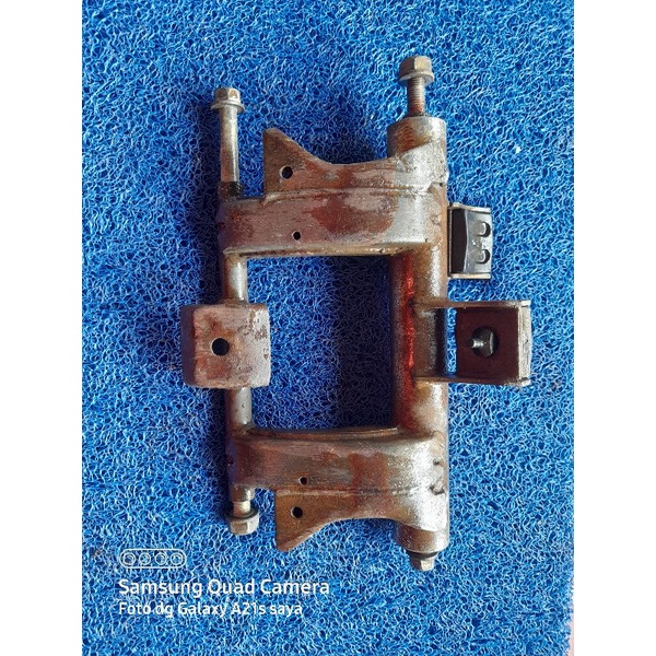 Pangkon Mesin ARM Engine Mounting Ayunan Mesin HONDA BEAT FI SCOPY FI SPACY FI Ori Lepasan Motor