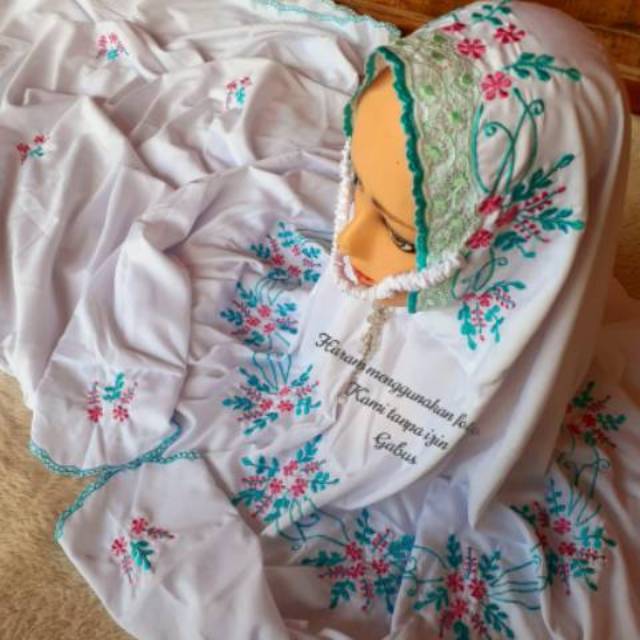 Mukena Terusan Dewasa Bahan Kain Katun polino kudusan