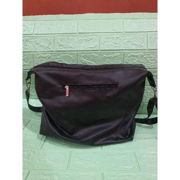 tas besar hitam preloved