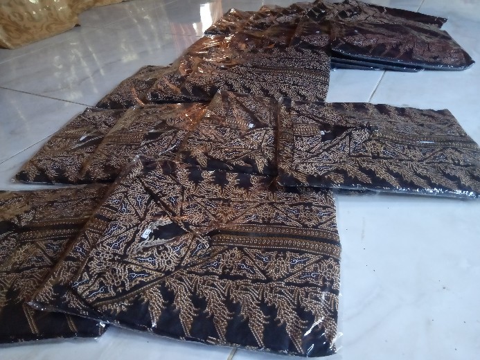 Couple Batik Tunik Kemeja Warna Hitam Bdp
