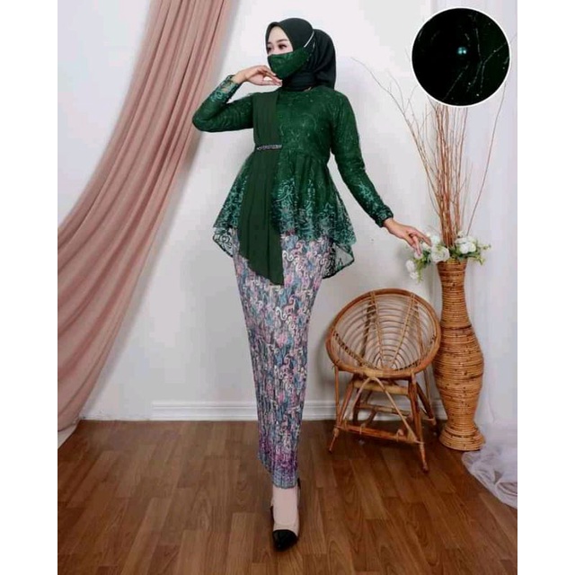REALLPICT!! (COD) / KEBAYA SELENDANG CERUTY / SET KEBAYA MODERN / KEBAYA SELENDANG REMAJA / KEBAYA TERKINI / KEBAYA LAMARAN / KEBAYA WISUDA-SET HIJAU BOTOL