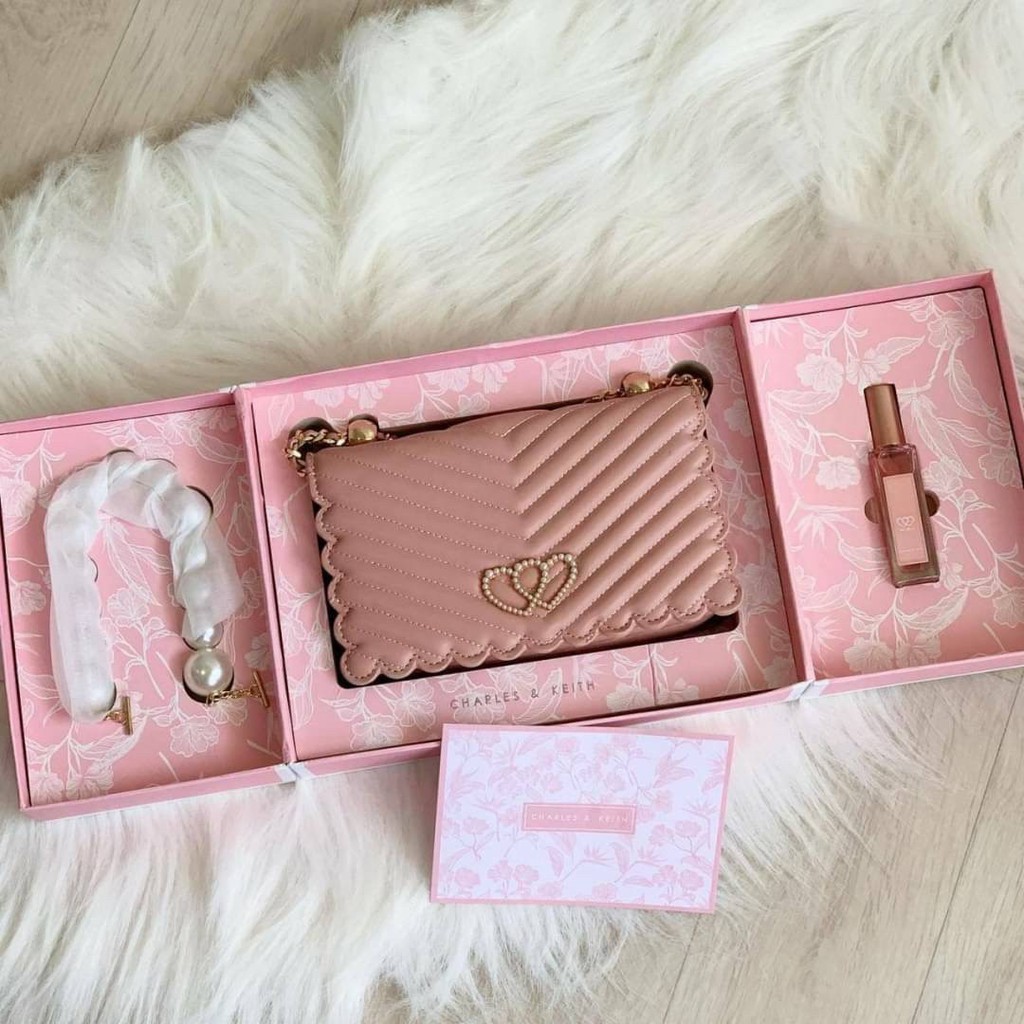 6.6 SALE CNK | CK GIFT BOX WITH PERFUME