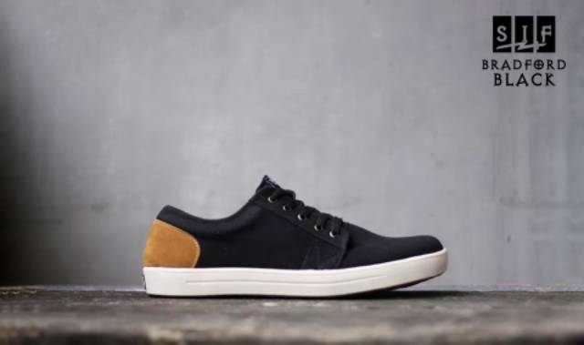 Sepatu Lokal Shoes Local Pride SIF Bradford Low Cut Black White