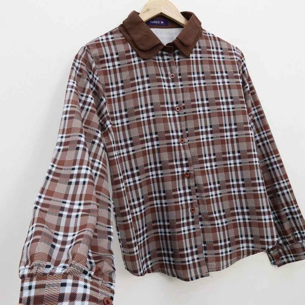 Nome plaid hem top - Thejanclothes