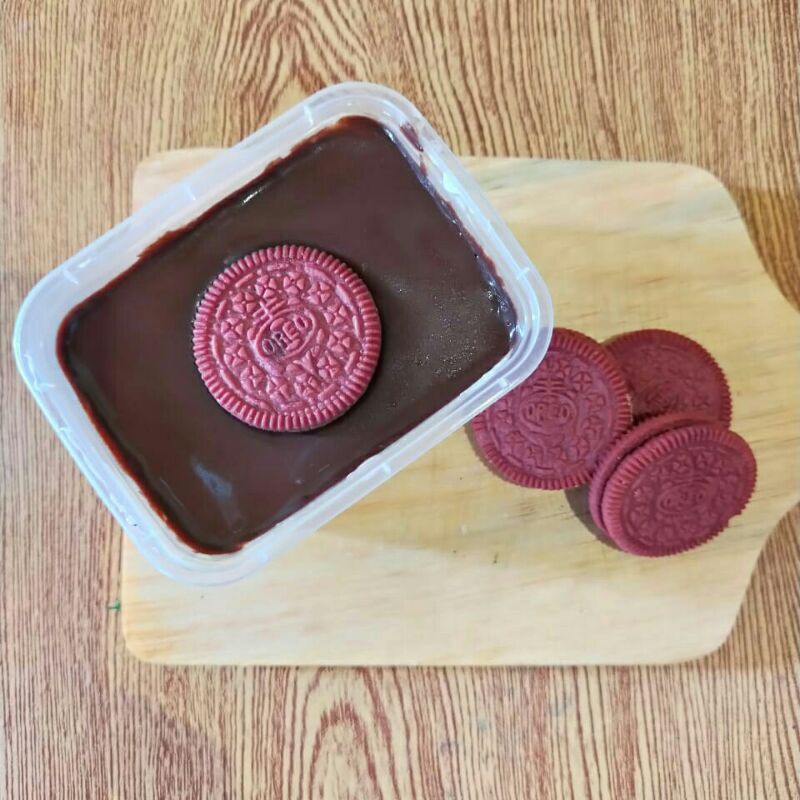 

Puding Oreo Red Velvet Coklat