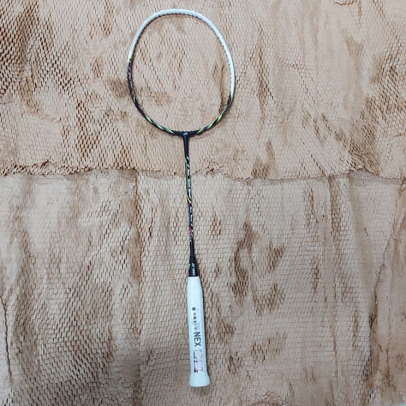 Raket Badminton Yonex Nanoray 70DX