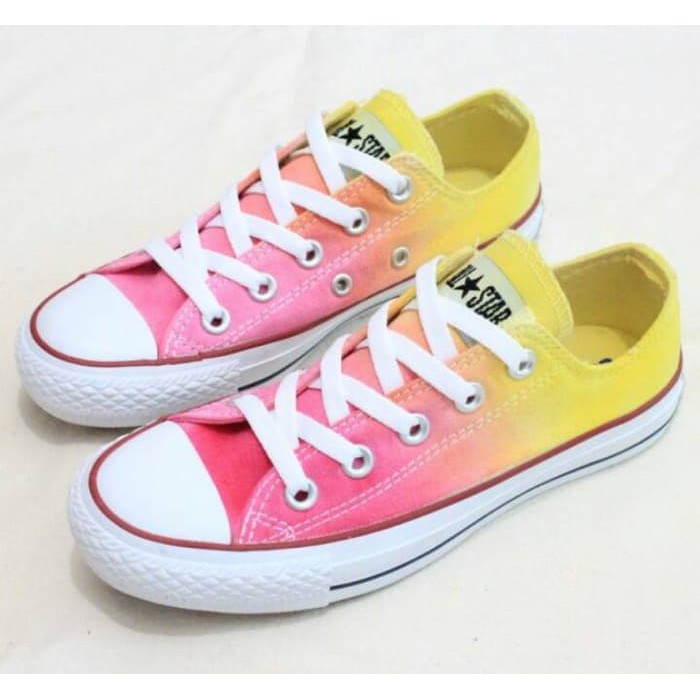 

SEPATU LUKIS BEBAS DESAIN CUSTOM NAMA GAMBAR KUALITAS RAPI CEPAT 69