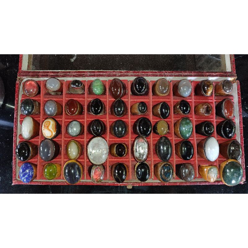 Batu Akik Ikatan Kayu (Batu Cincin)