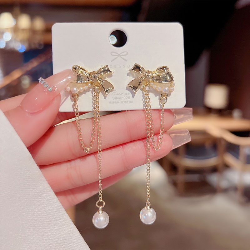 XiaoboACC Anting Tusuk Silver 925 Wanita Desain Kupu-Kupu Rumbai Hias Mutiara Hypoallergenic