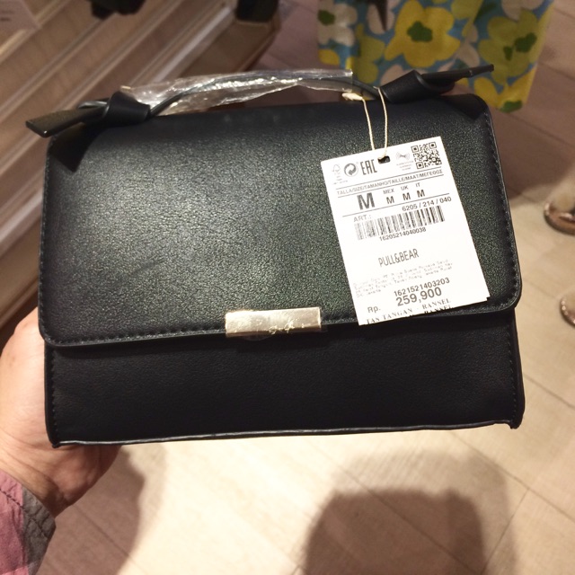 Jastip Pull and bear | tas selempang kecil pull and bear