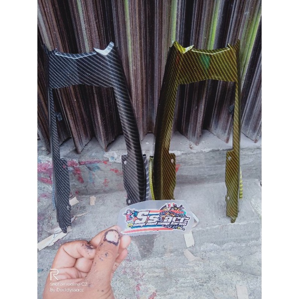 body belakang Vixion new carbon