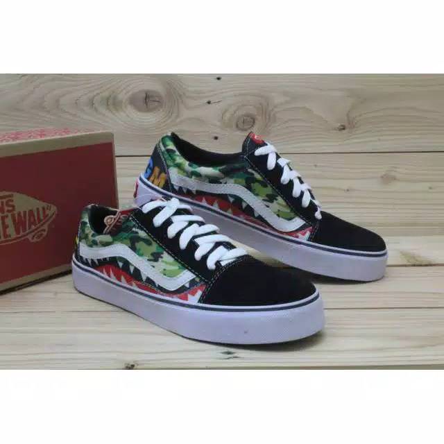 Free kaos kaki !! Vans Oldschool Bape Low