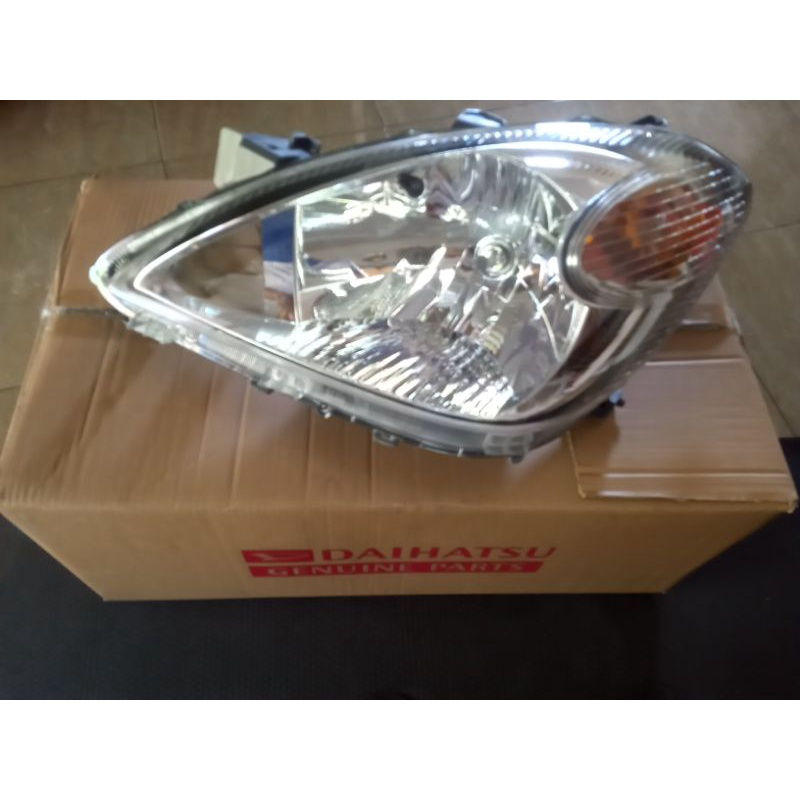 headlamp avanza lampu depan avanza 2007 2008 2009 2010 2011 Merk D Mac