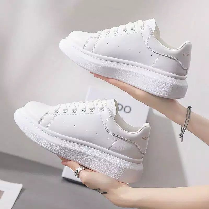 Sepatu sneakers fashion import wanita korea▫️sneakers basic sol karet