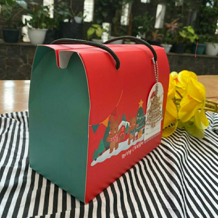 

GABLE BOX NATAL CHRISTMAS WONDERLAND 19x10x11 cm