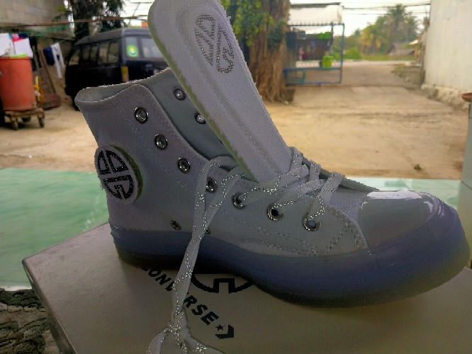  Converse  x  Lay  Zhang  Chuck 70 Hi White Tint Blue Shopee 