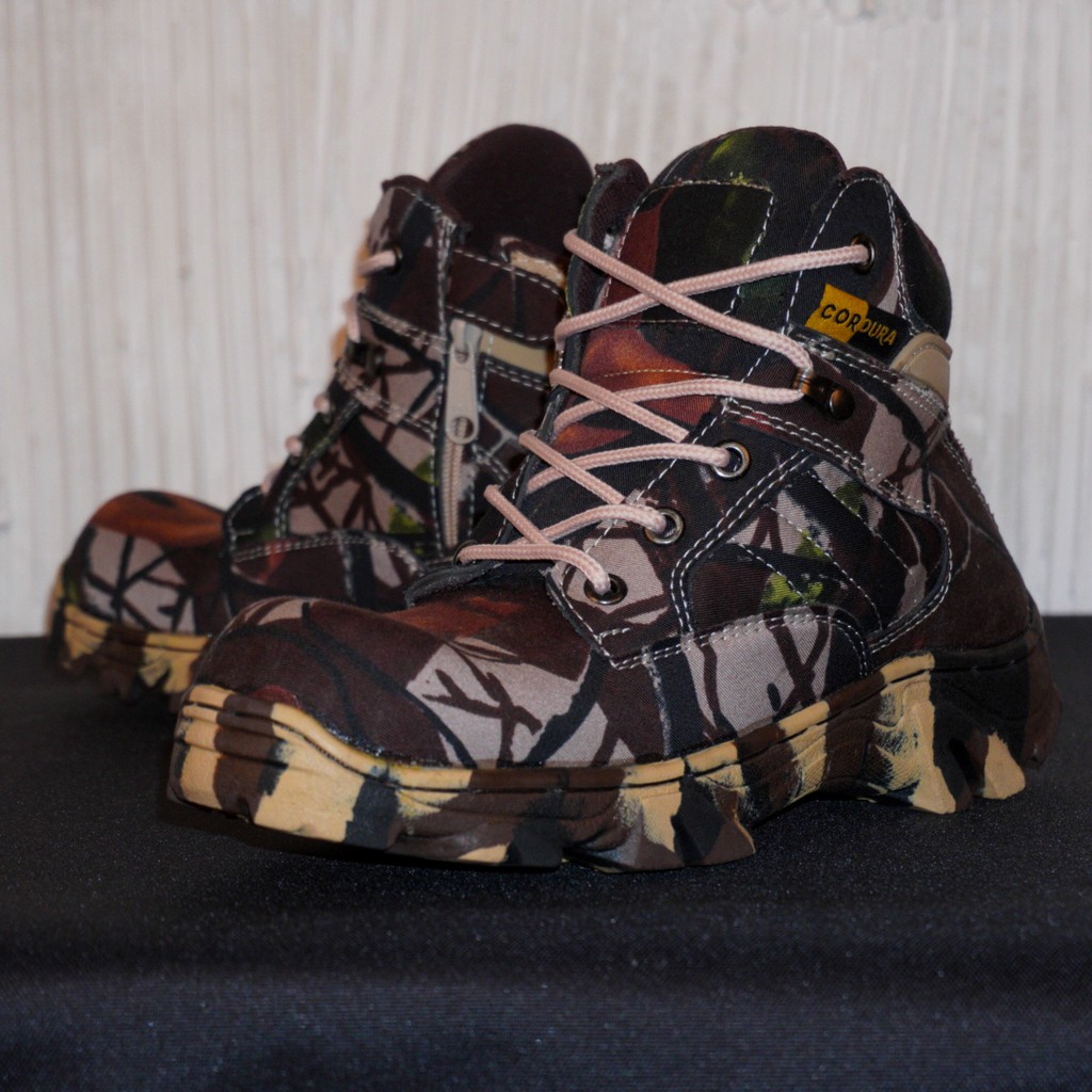 BISA COD!! sepatu pria boots safety DLTA camo loreng tinggi 6 dan 8 inci ujung besi