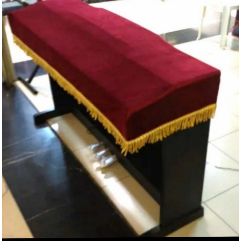 Cover piano Yamaha YDP 144