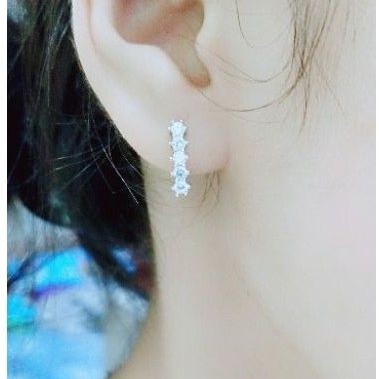 Anting jepit fashion wanita dewasa mata putih kilau ful perak asli925/silver lapisan mas putih murni