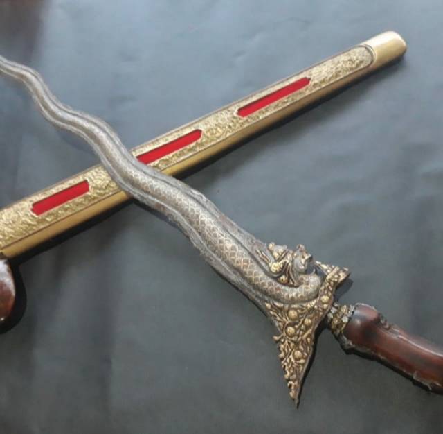 Keris Pusaka Warisan Naga Nogo Sapto Luk 7 Kinatah Emas Istimewa Shopee Indonesia