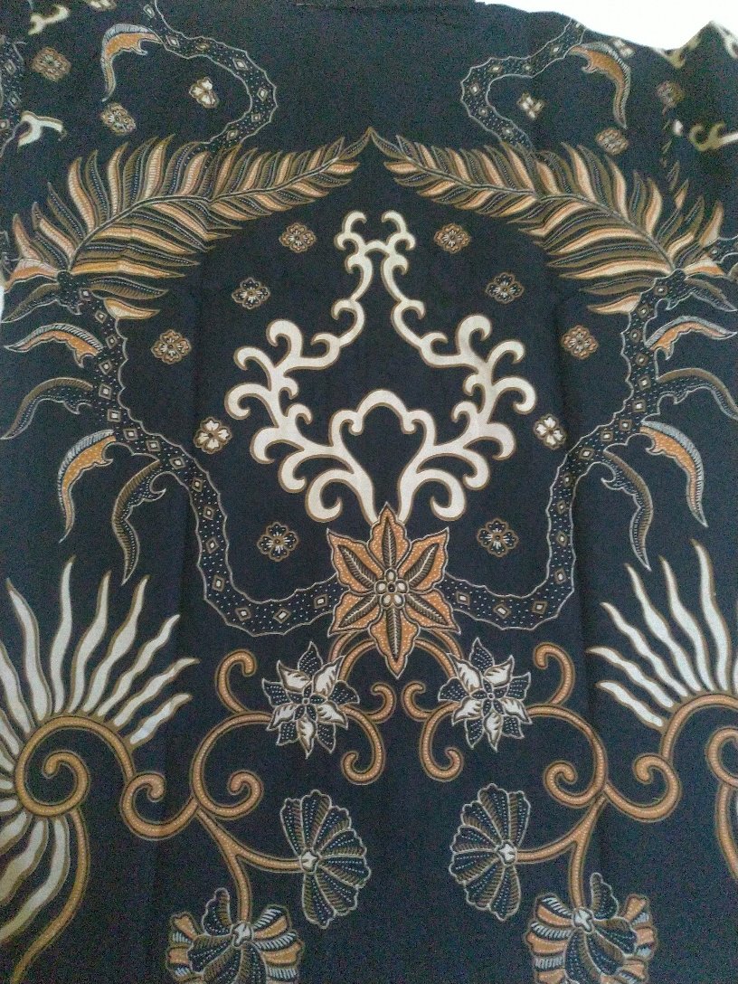 Kemeja Batik Pria Lengan Panjang Lapis Furing Hitam Merah Hijau Krisna