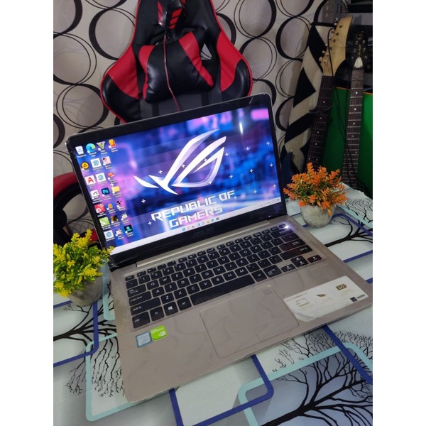 Laptop Asus Vivobook S14 Core i5 Ram 8Gb Dual Vga Dual SSD Windows 10 Fitur Lengkap