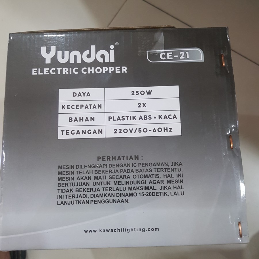 Blender Daging Chopper Elektrik  Kapasitas  0.6 L  2 Liter