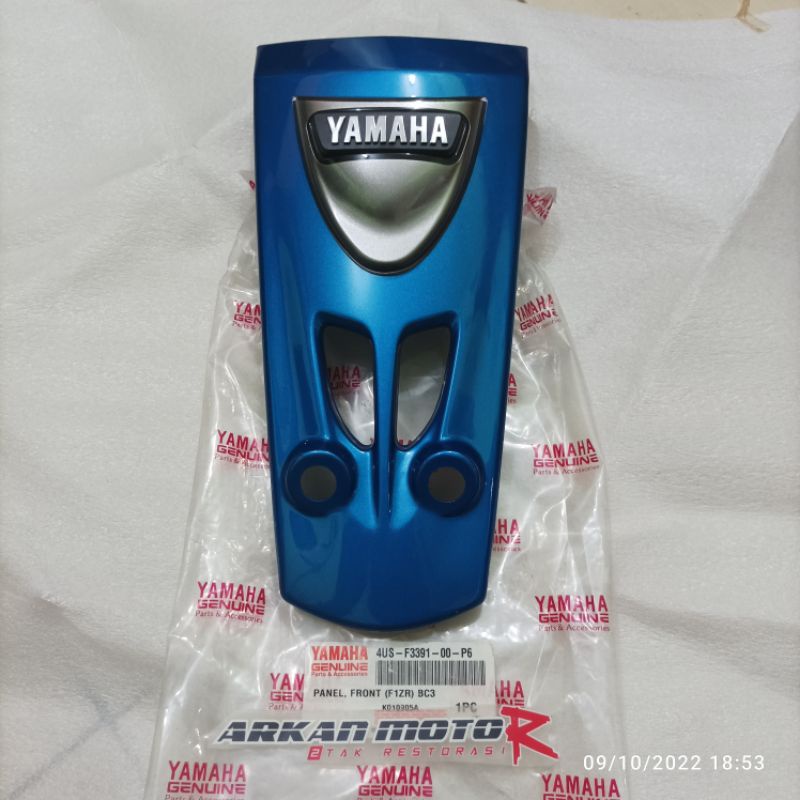 EMBLEM PLUS TAMENG DASI DEPAN F1ZR FIZR FIZ R BIRU BC3 ORIGINAL YAMAHA