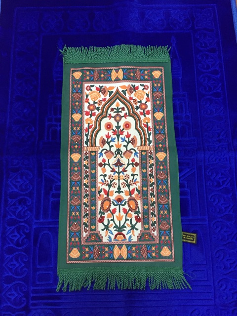 Sajadah al saveera cantik