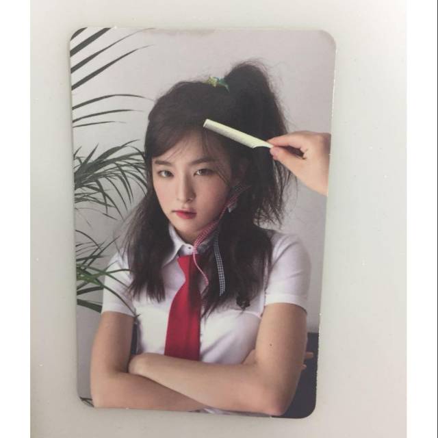 [Official] Seulgi Photocard - Red Velvet The Red Summer (Red Flavour) (Seulgi PC)