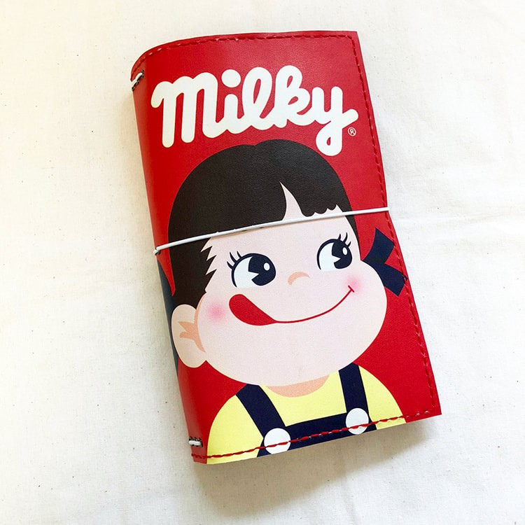 

Milky (Traveler's Notebook/Journal)