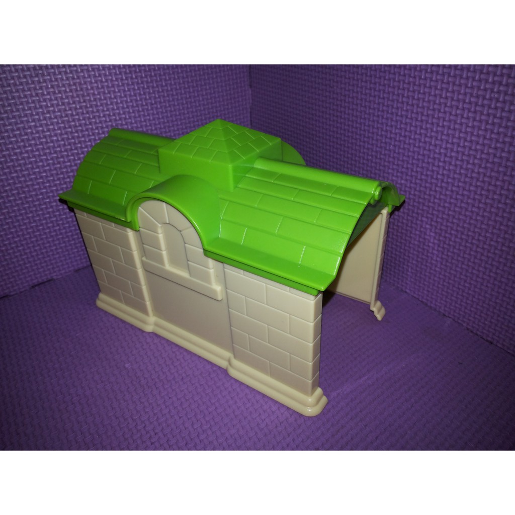 Takara Tomy Plarail Chuggington Shed Kandang Kereta Api Mainan