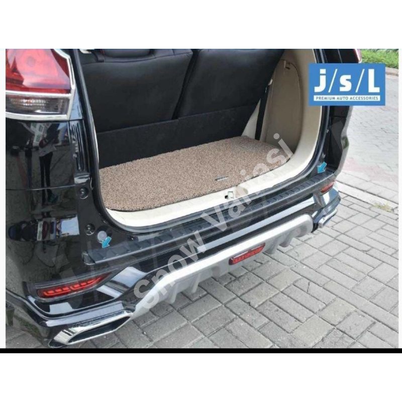 SILLPLATE BELAKANG XPANDER CROSS 2020 REAR SCUFF PLATE BLACK JSL