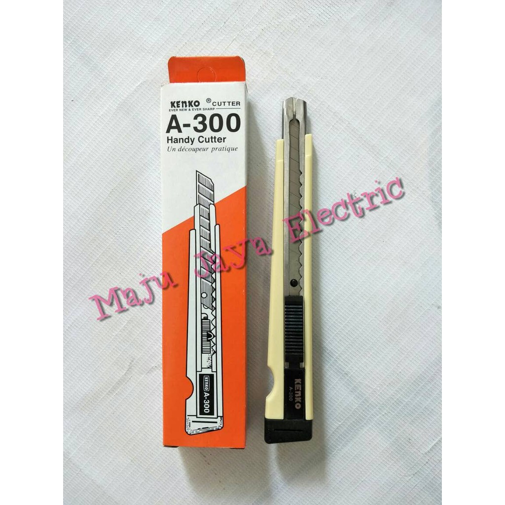 

Jual Cutter Kenko Karter/ Kater Kecil AutoLock Auto Lock A-300 A300 LS1