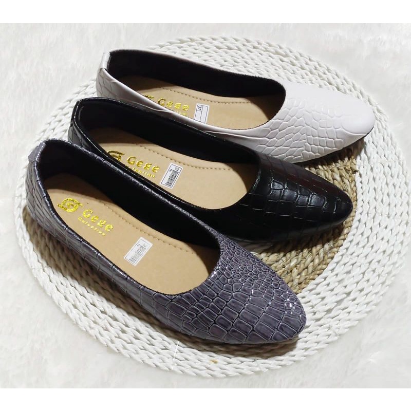 SEPATU FLAT PANTOPEL KULIT BUAYA