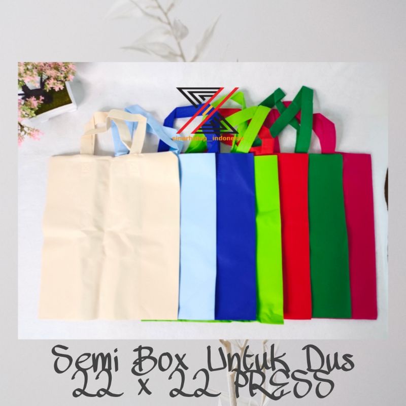 

TAS GOODIE BAG BOX KUE MULTIFUNGSI UNTUK BROWNIES DAN KOTAK NASI DUS 22 PRESS ( PER LUSIN )