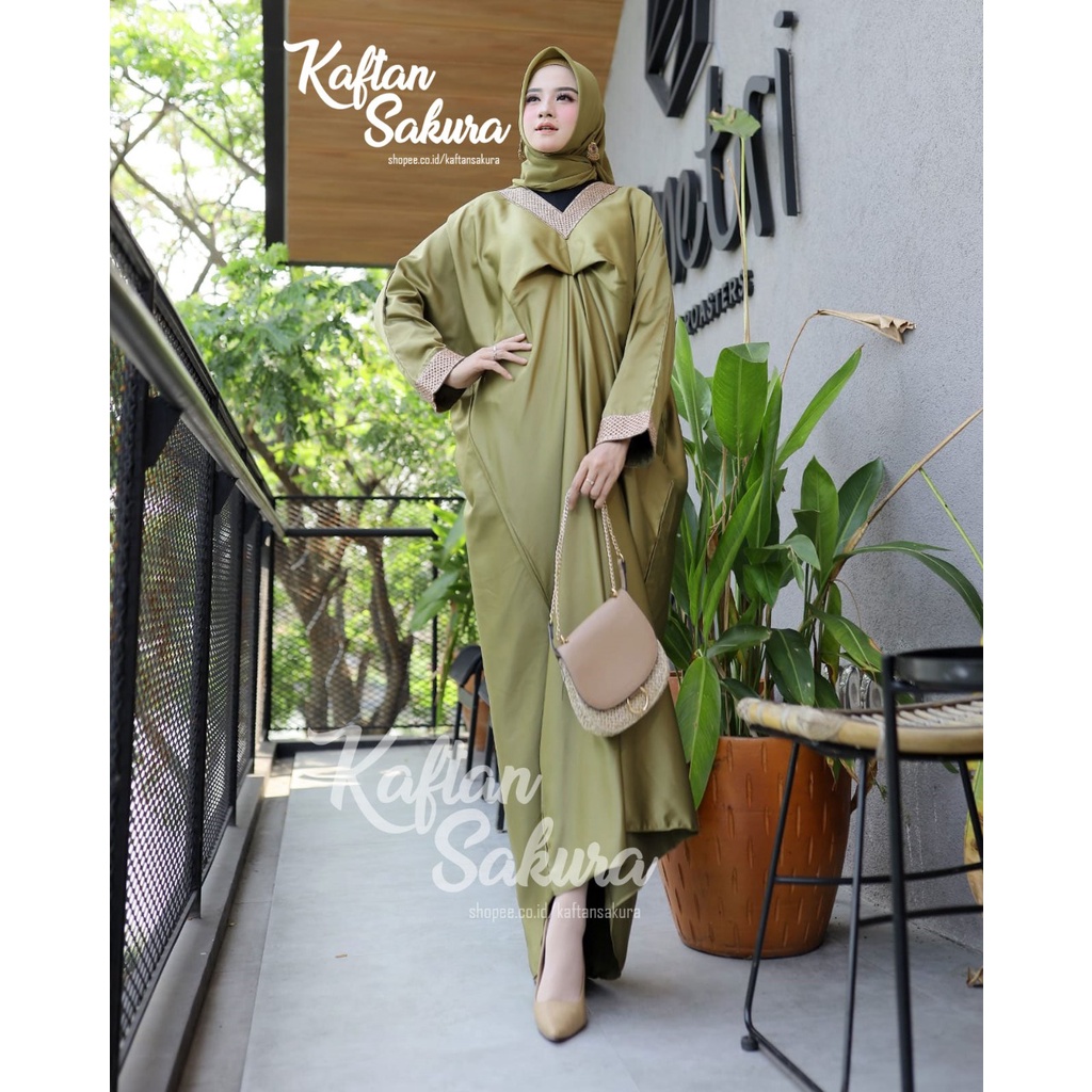 kaftan wanita terbaru bahan satin roberto cavali muat sampai jumbo XXL kaftan modern terbaru