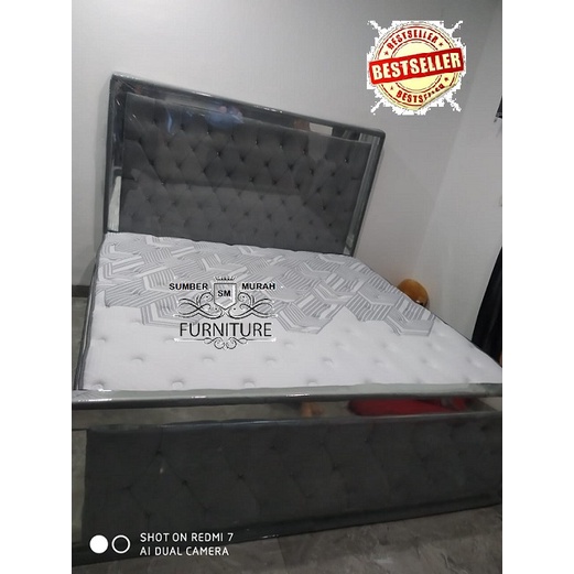 Divan dan sandaran andin list kaca bahan beludru tanpa kasur