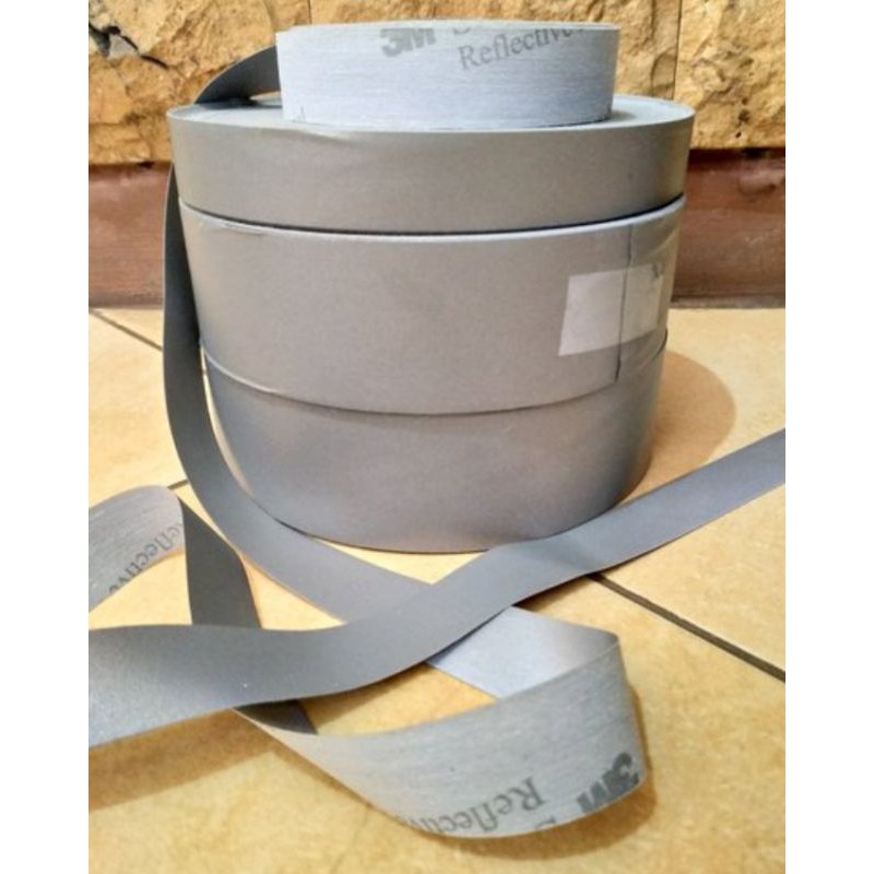 

Reflektor 3M 5 cm tebal