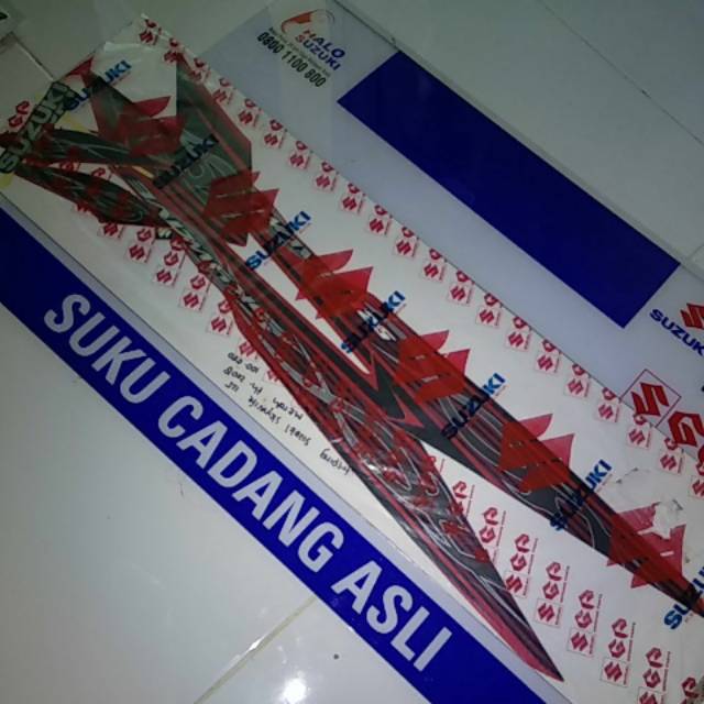 striping suzuki skywave 125 merah th 2008 original SGP