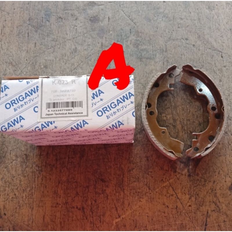 Kampas rem belakang Charade G11