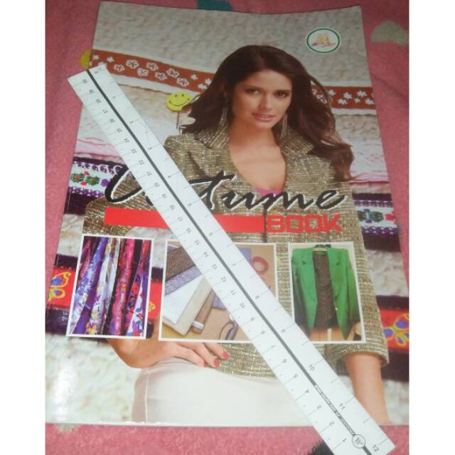 Buku kostume / costume book untuk menggambar pola baju