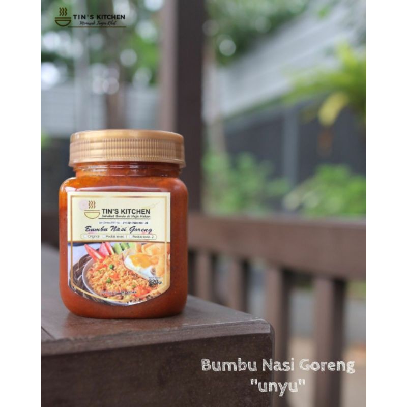 

Bumbu Masak Tin's Kitchen Bumbu Nasi Goreng Kemasan 220gram