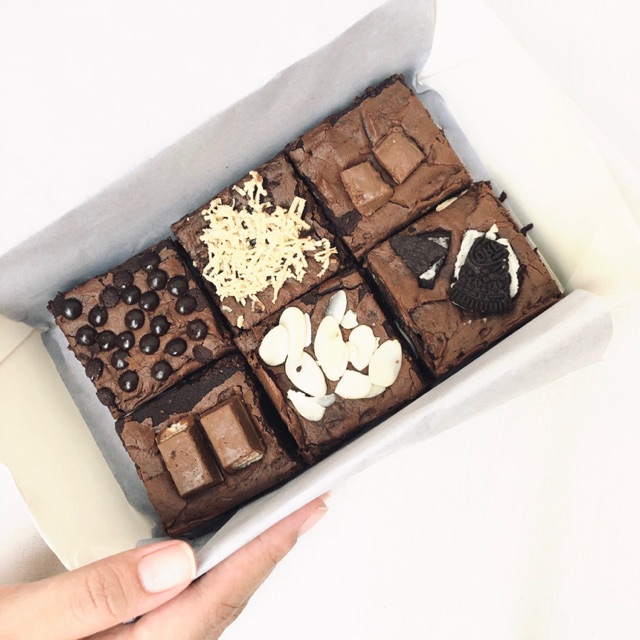 

Fudgy Brownies Premium