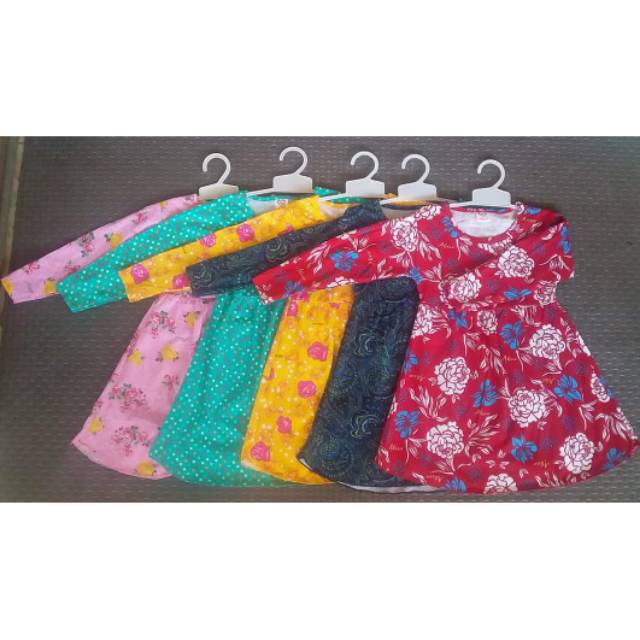 DRESS REMPLE PANJANG:SIZE:3--5 THN