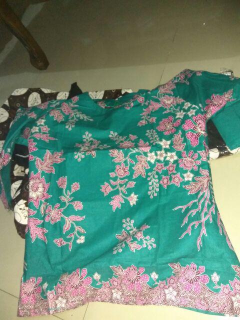 Blus Azizah Melati Dasar Warna Atasan Batik Sakura Cibulan Seragam Kerja Kantor Wanita Motif Floral