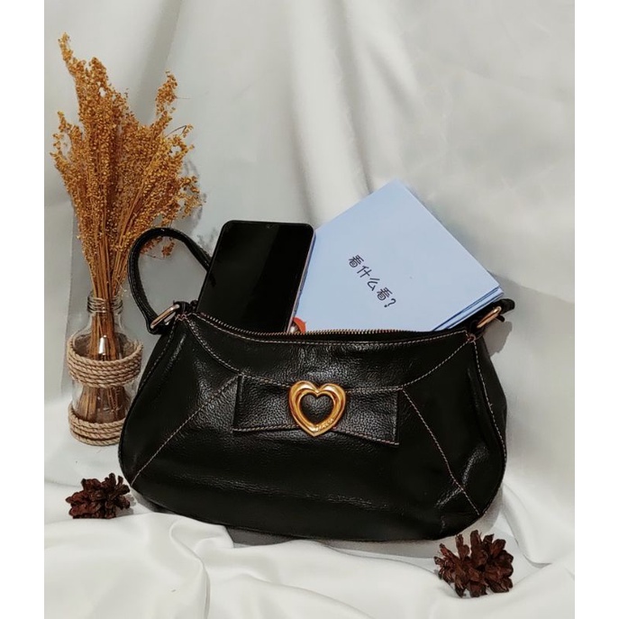 Preloved Tas Lovcat Shoulder Bag