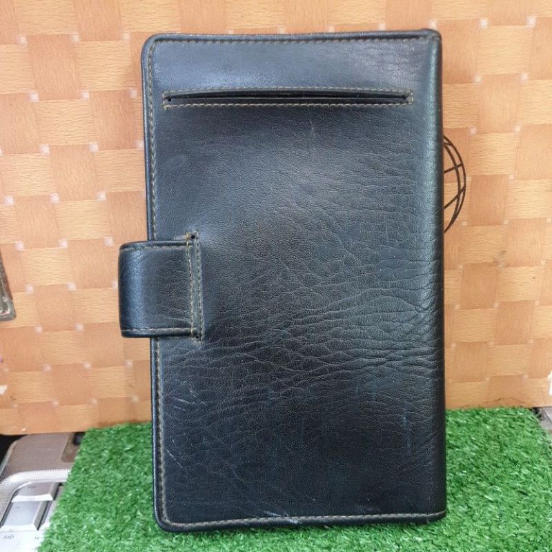 PRELOVED DOMPET KULIT FILE