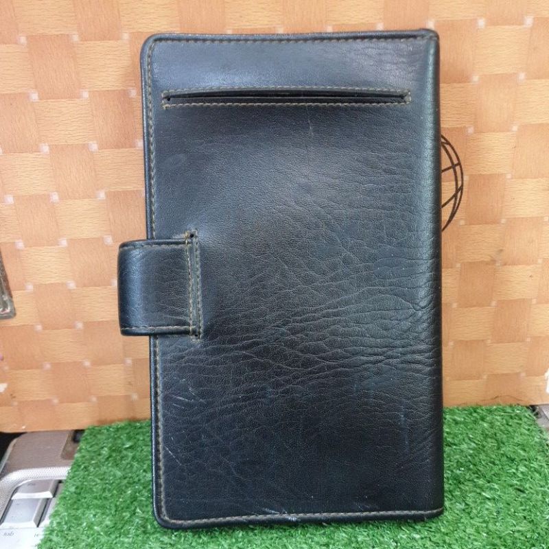 PRELOVED DOMPET KULIT FILE